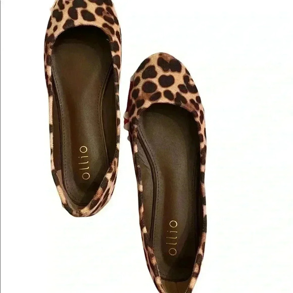 New Without Box Cheetah Print Flats Size 8 - Picture 1 of 5